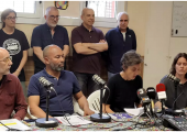 Representants de les diferents entitats socials durant la roda de premsa per denunciar la vulneració del dret al padró en alguns municipis de Catalunya